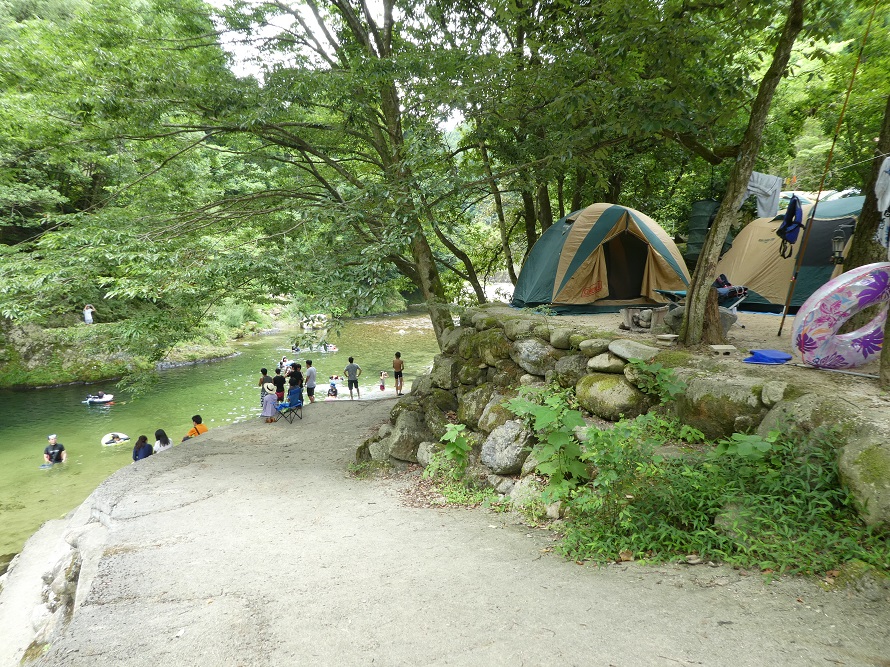 須川 家族 村 オート キャンプ 場