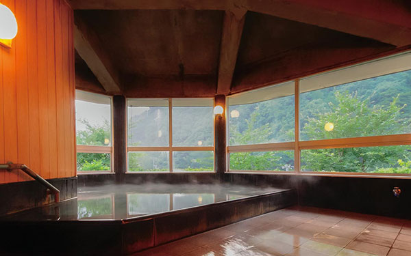 岩国の名湯　雙津峡温泉　憩の家