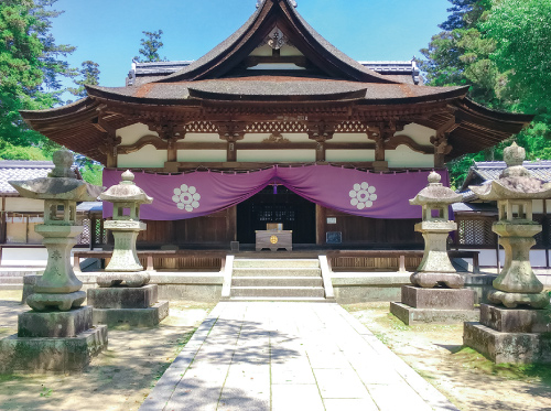 吉香神社(国重要文化財)