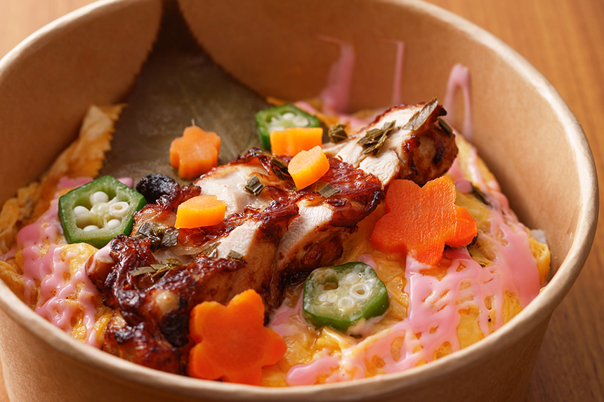 長州チキンステーキ桜オムライス弁当